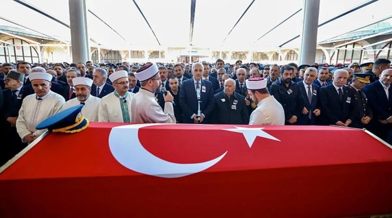 Son Yolculuğuna Uğurlanan Şehit Pilot Yarbay Korkmaz Şehit Pilot Yarbay