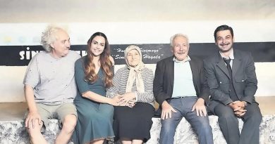 Başlık: Babamın Rolü Filmde: Postacı Osman İçerik: Filmde Babanın Rolü