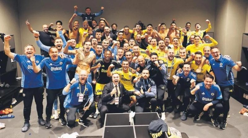 Tedesco, Fenerbahçe'nin Yeniden Yapılanmasına Yol Açıyor Fenerbahçe'de değişim devam ediyor