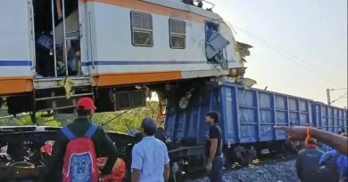 Başlık: Hindistan'da Tren Kazaları: 17 Ölü İçerik: Hindistan'da Son İki