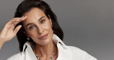 Başlık: Arzum Onan 53 Yaşına Girdi: Yaş Sadece Bir Rakam