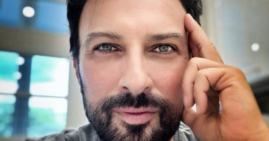Tarkan Konser Biletlerine Yoğun İlgi: Fiyatlar Dudak Uçuklattı Tarkan, İstanbul'da