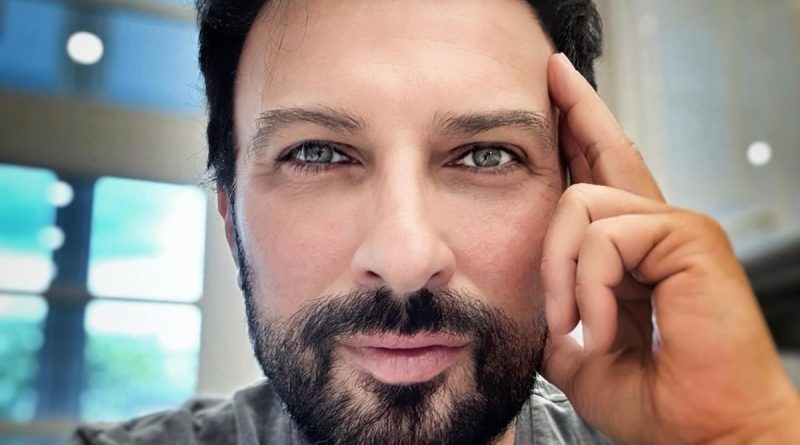 Tarkan Konser Biletlerine Yoğun İlgi: Fiyatlar Dudak Uçuklattı Tarkan, İstanbul'da