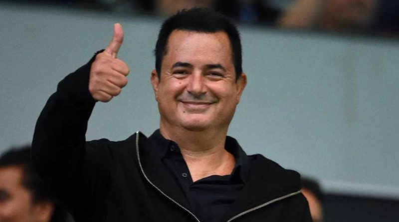 Acun Ilıcalı, Survivor 2026'da Ünlüler Kadrosuna Deniz Çatalbaş'ı Açıkladı Sunucu