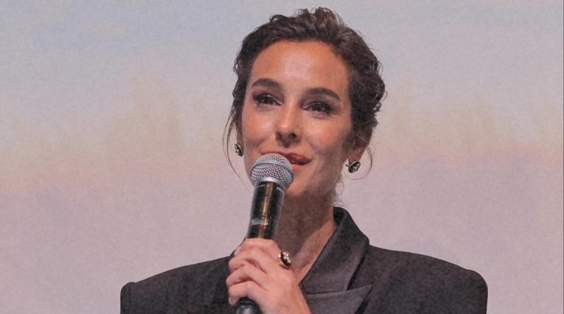 Arzum Onan: Kandırıldım Ünlü oyuncu Arzum Onan, estetik açıklamasında bulundu