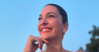 Here is the requested content in Turkish: Başlık: Bergüzar Korel'den