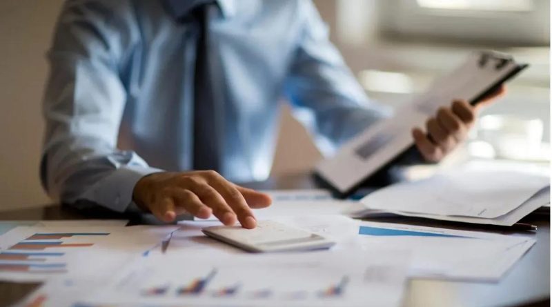 Başlık: Bakanlıktan 10 Ayda 50 Bin Mükellefe 220 Milyarı Aşan