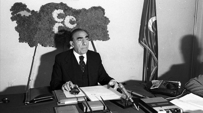 Here is the rewritten content in Turkish: MHP, Alparslan Türkeş'i