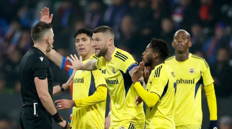 Here is a Turkish-only text that meets your requirements: Fenerbahçe,