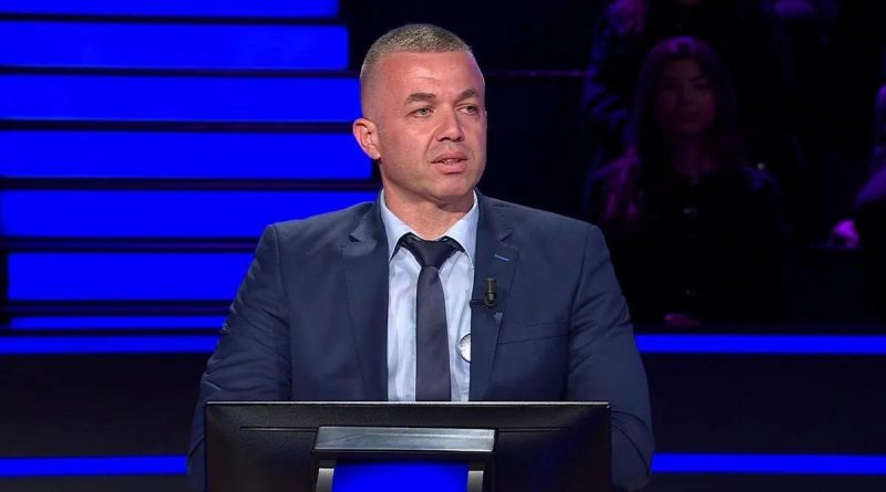 Here is a Turkish text that meets your requirements: Kim