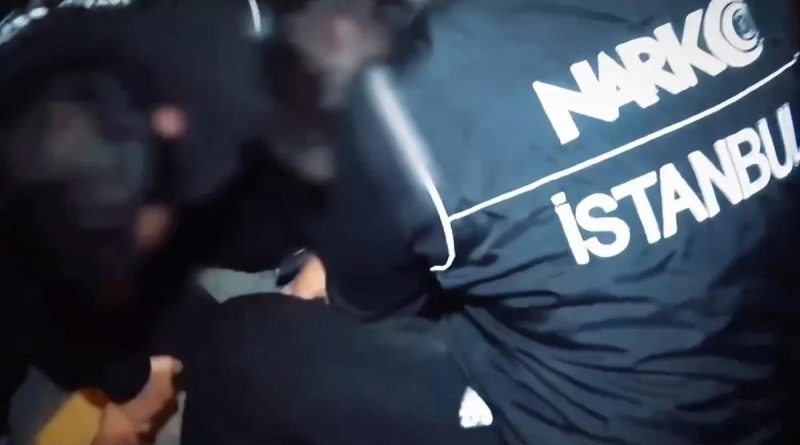 Başlık: İstanbul'da Uyuşturucu Operasyonu: 9 Şüpheli Yakalandı İçerik: İçişleri Bakanı