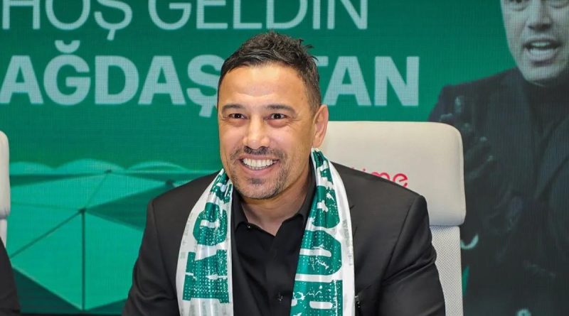 Konyaspor, Çağdaş Atan'la 15 Yıllık Sözleşme İmzaladı Konyaspor'un Yeni