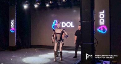 Here is the rewritten text in Turkish: Başlık: Rusya'daki Robotun