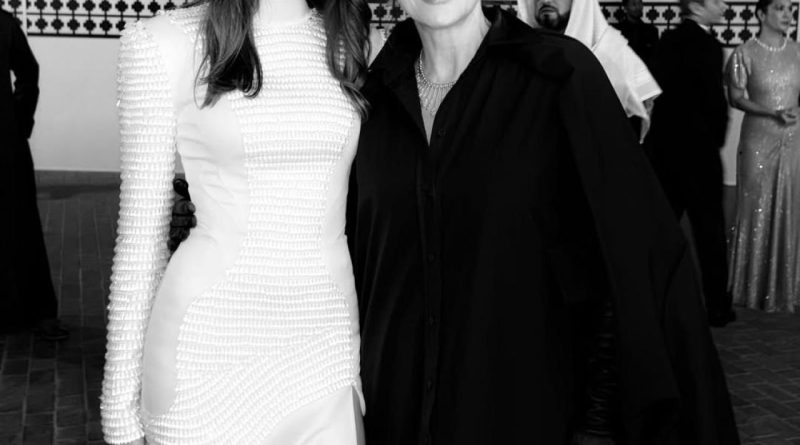 Başlık: Juliette Binoche ile Bir Araya Geldi: Dilan Çiçek Deniz