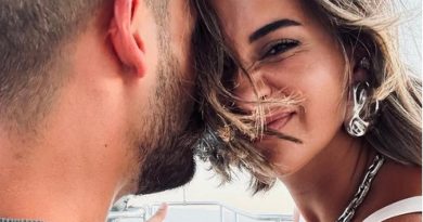 Here is the rewritten text in Turkish: Başlık: Buse Terim,