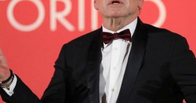 Kevin Spacey, yeni İtaliyan diz