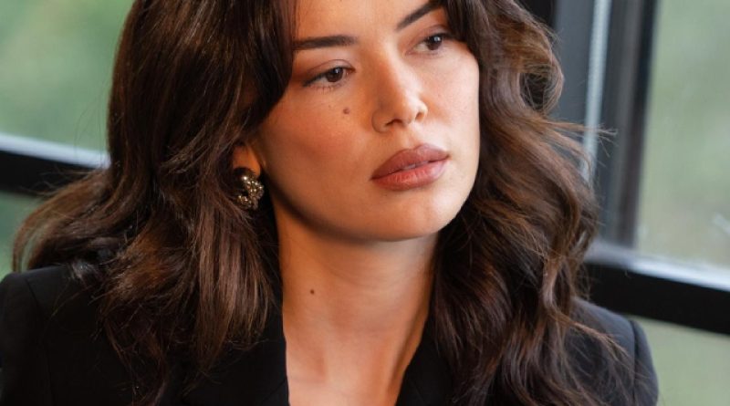 Basak'in eski sevgilisi sürpriz olarak ortada appeared