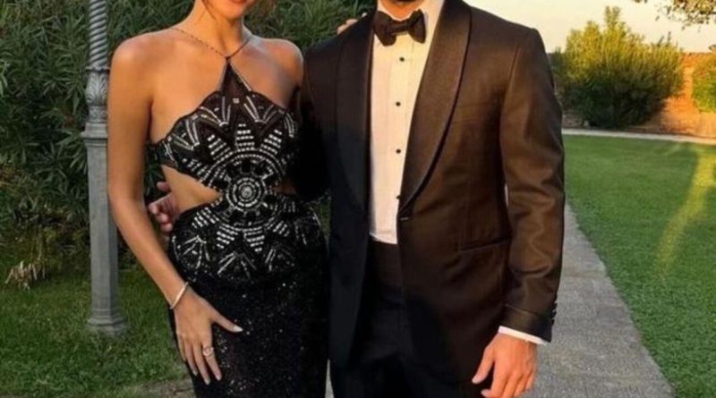 Hande Erçel ve Hakan Sabancı'nın İlişkisi Sonlandı Hande Erçel ve