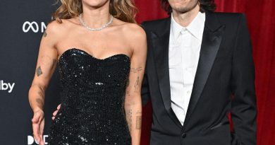 Miley Cyrus ile Maxx Morando Nişanlandı Miley Cyrus, Müzisyen Maxx