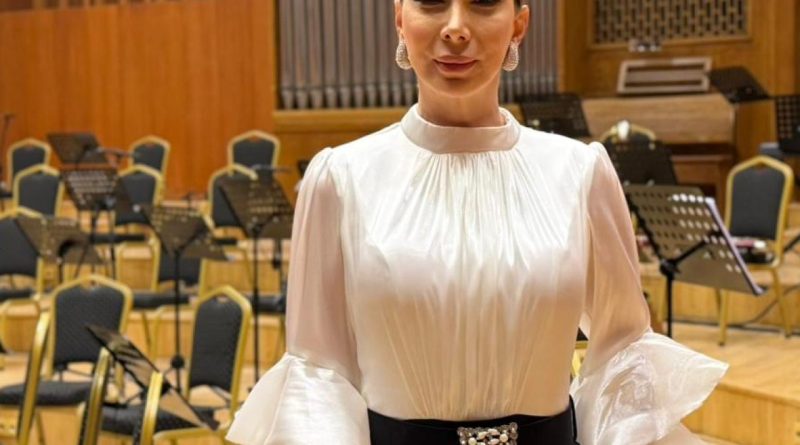 Tuğba Özerk'le Birlikte Farkındalık Konseri Verdi Tuğba Özerk</strong