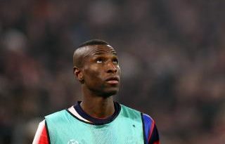 Jackson çiftlik, Skhiri savunma dayanılmazzych