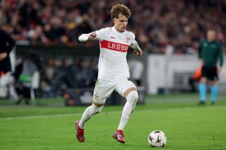 Sırp yıldız, yeniden Kırmızı Yıldız'da, Stuttgart'tan kiralık