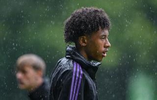 Gelecek vadeden genç yetenek, Bayern'de kalıyor