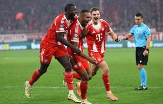 Savunma ikilisi, geleceğe dair belirsizlik, uyum ve performans