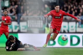 Genç forvet Frankfurt'a katıldı, gelecek vaat ediyor