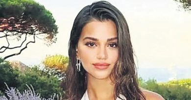 Aşıkların İlk Fotoğrafı: Kerem Bürsin ve Selin Yağcıoğlu, Sosyal Medya