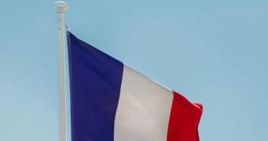 Bütçe teklifi reddedildi, hükümet yeni planlar hazırlıyor