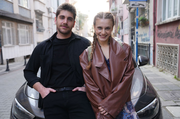 Emre Bey, 'Rüya Gibi' dizisinde karakterini canlandırırken duygusal hikayeyi övü