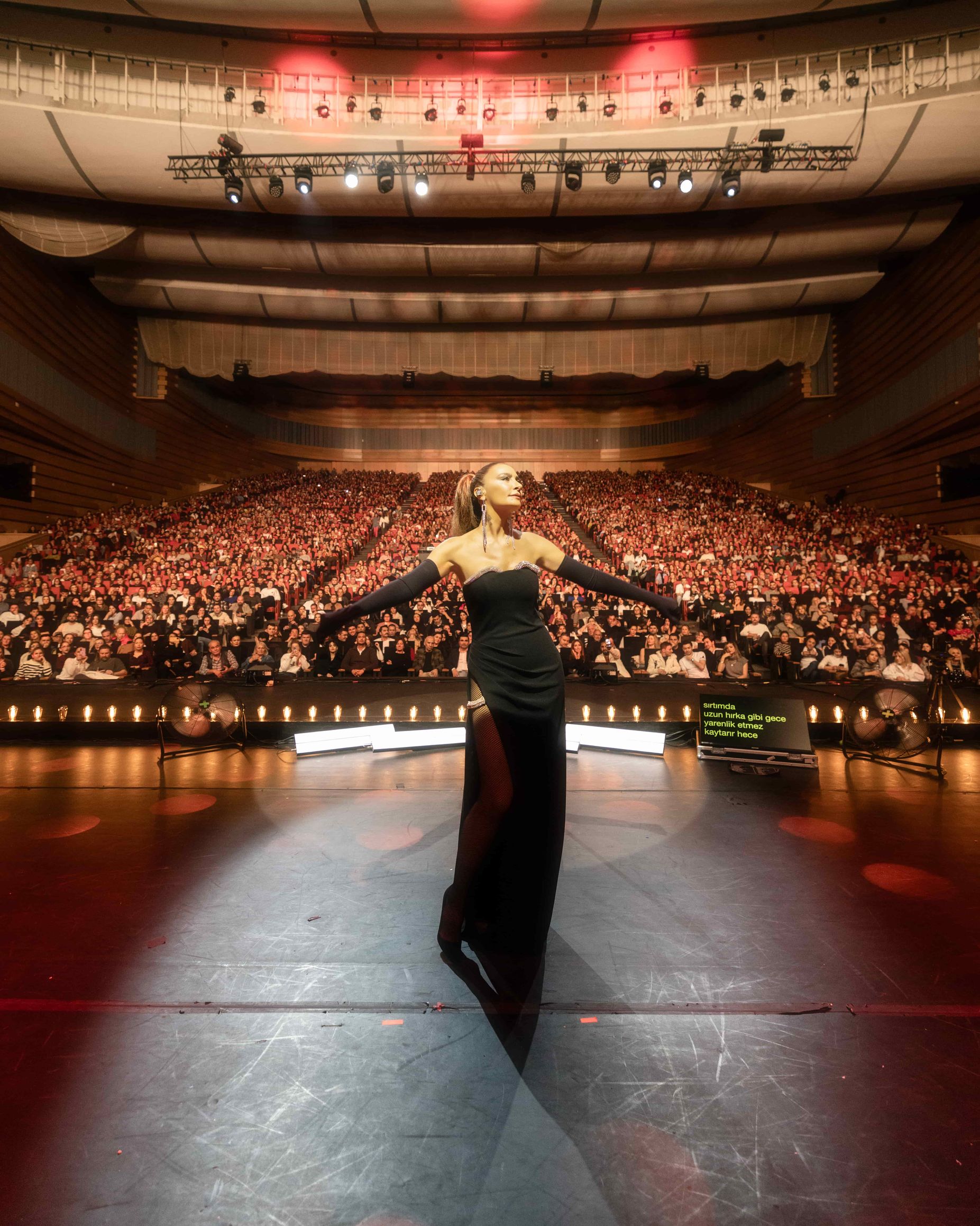 Sıla Ankara'da hayranlarını coşturdu, Eskişehriyle de özel anlar yaşandı