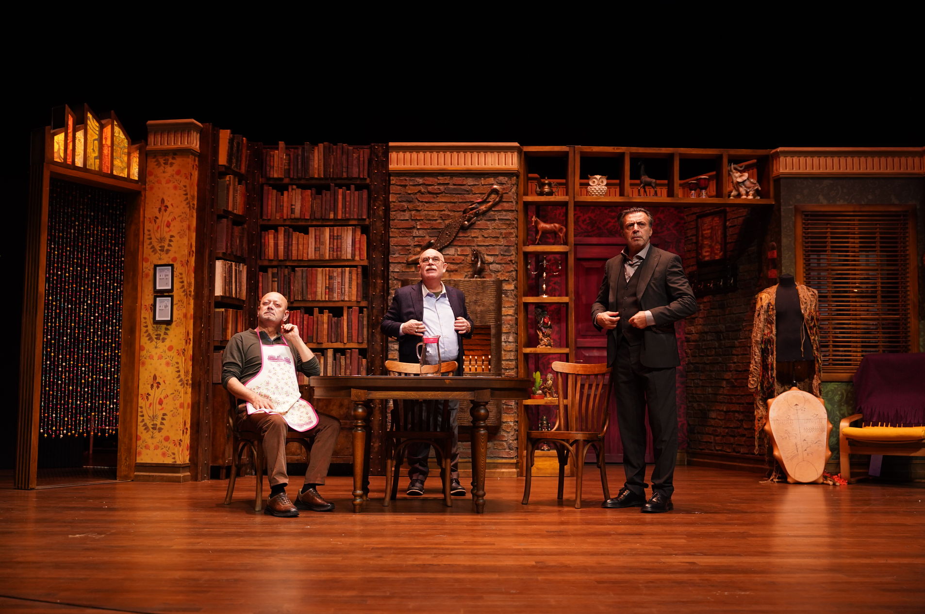 Tiyatro Oyunu 'Alevli Günler' Avrupa Turnesine Çıkıyor