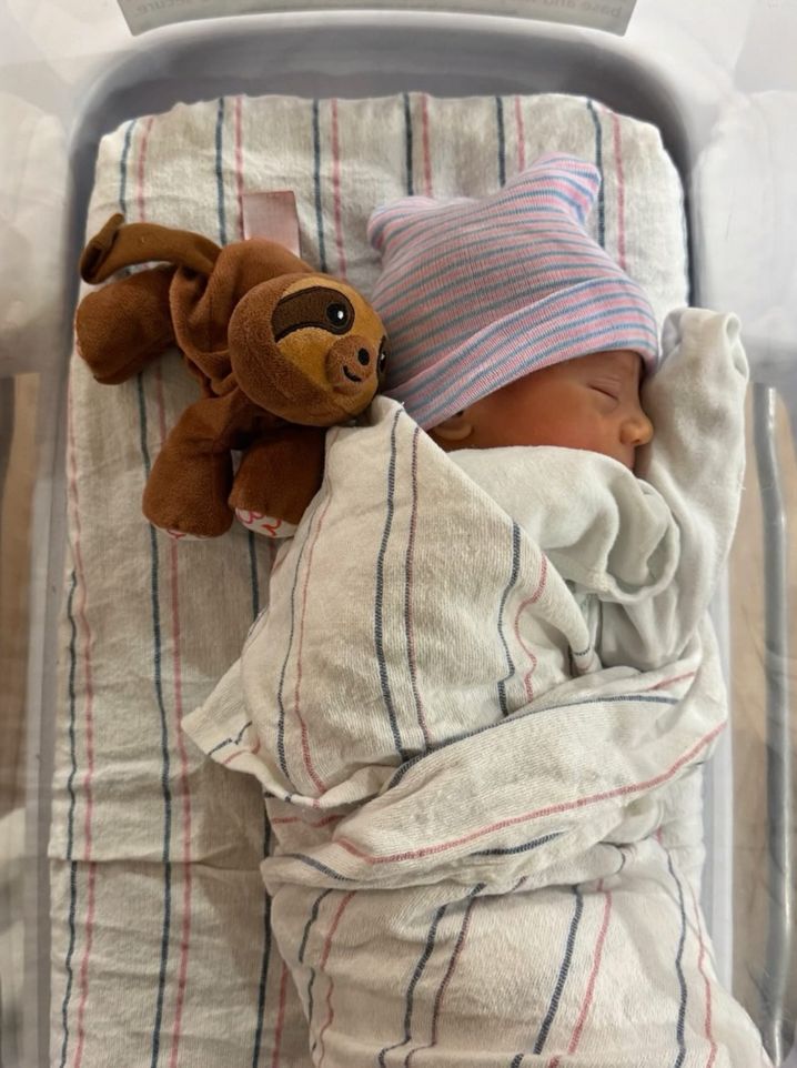 Kournikova ve Iglesias dördüncü bebeğini dünyaya getirdi