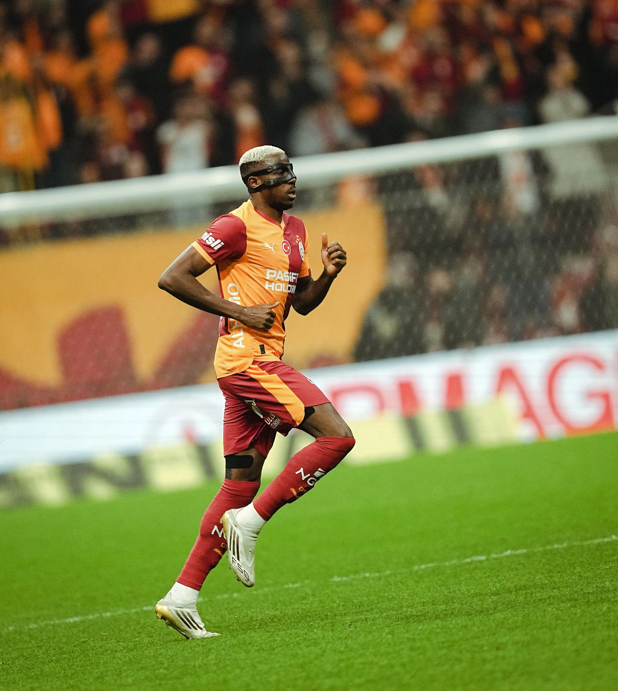 Müzik imparatoru Swift, futbolun da ötesinde bir servete sahip