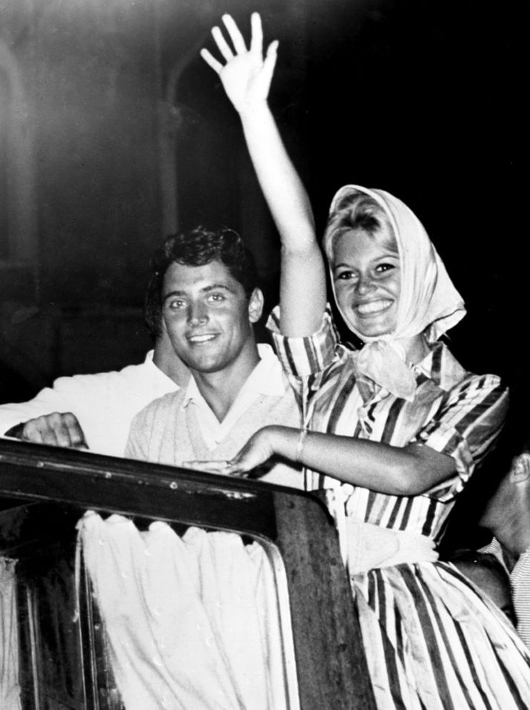 Efsane soldu, sinema dünyası yas tutuyor