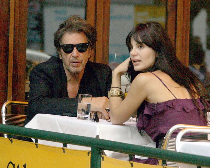 Üvey baba desteğiyle yükselen yıldız, yeni bir adım