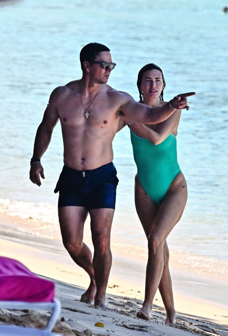 Güneş, kum, aile, mutluluk, Barbados rüyası