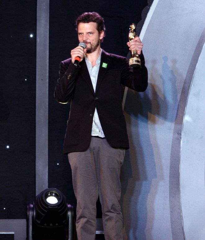 Şaşkınlık, dehşet, umut yönetmenin iyileşmesi için