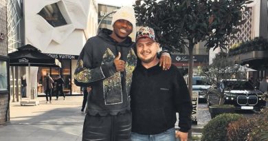 Here is a Turkish text that meets your requirements: Osimhen'in