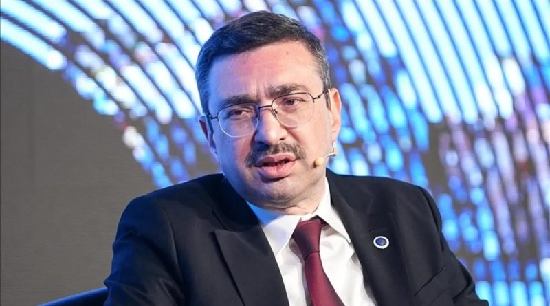 Başlık: SPK Başkanı Gönül'den Borsada Manipülasyon Uyarısı: Gözlerinin Yaşına Bakmayız