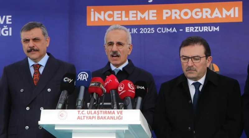 Here is a new attempt: Başlık: Kırık Tüneli: Dağların Kalbine