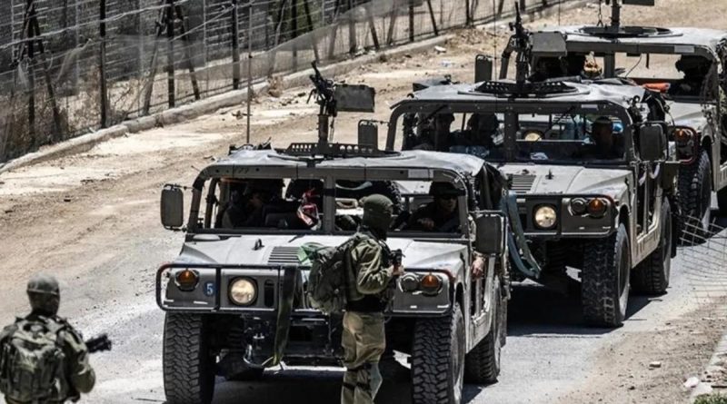 İsrail ordusu Kuneytra kırsalına baskın düzenler, köyde yol kontrolü yapar