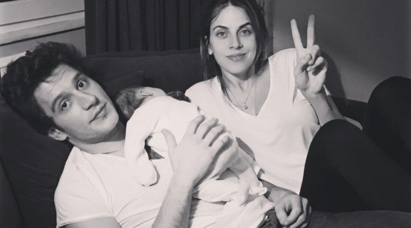 Uraz Kaygılaroğlu'ndan Düğüsel Paylaşım: En Güzel Kararsın Oyuncu Uraz Kaygılaroğlu,