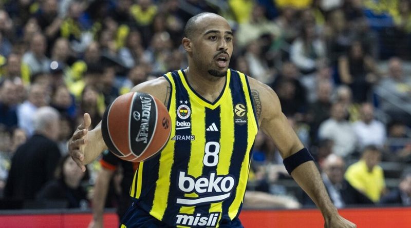 Horton-Tucker'ın gelişimi Jasikevicius'un koçuyla şekillendi