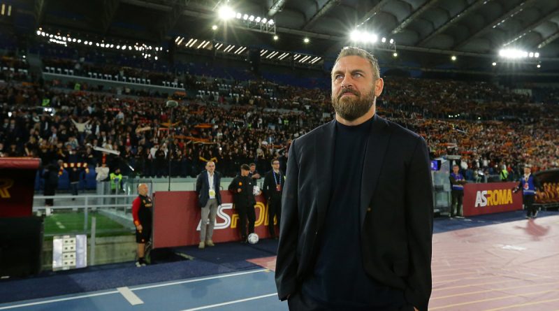 Efsane geri döndü, tribünler coştu, Roma ağladı