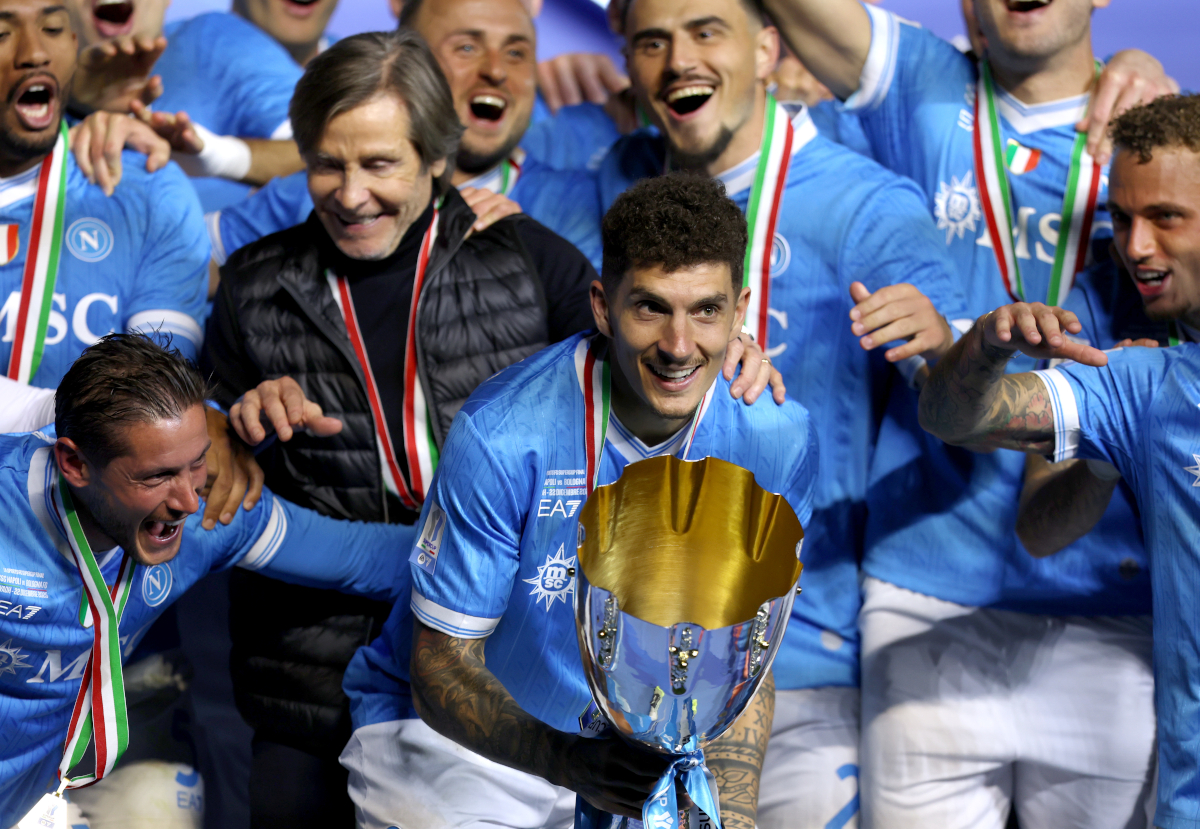 Napoli Supercoppa Italiana'yi 2-0 kazandı