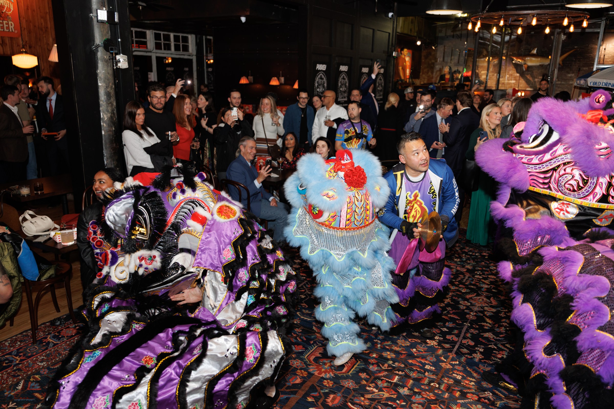 Bitcoin barı siyasi ortamla buluşmayı deniyor