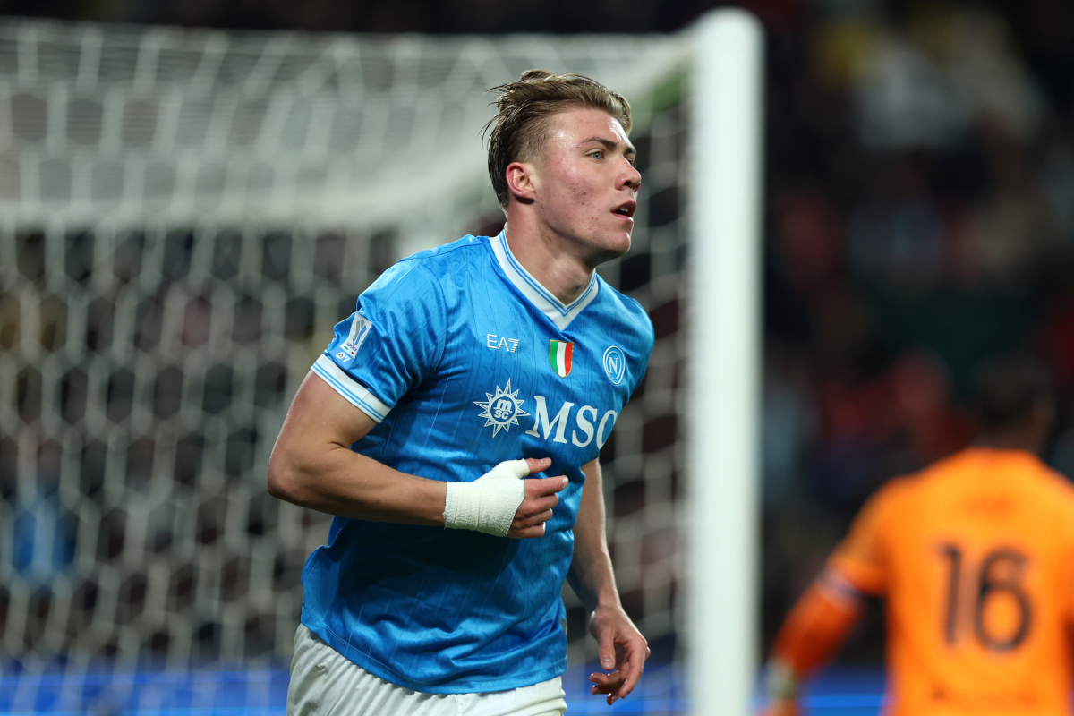 Danimarkalı yıldız Napoli'de parlıyor, rekorları kırıyor